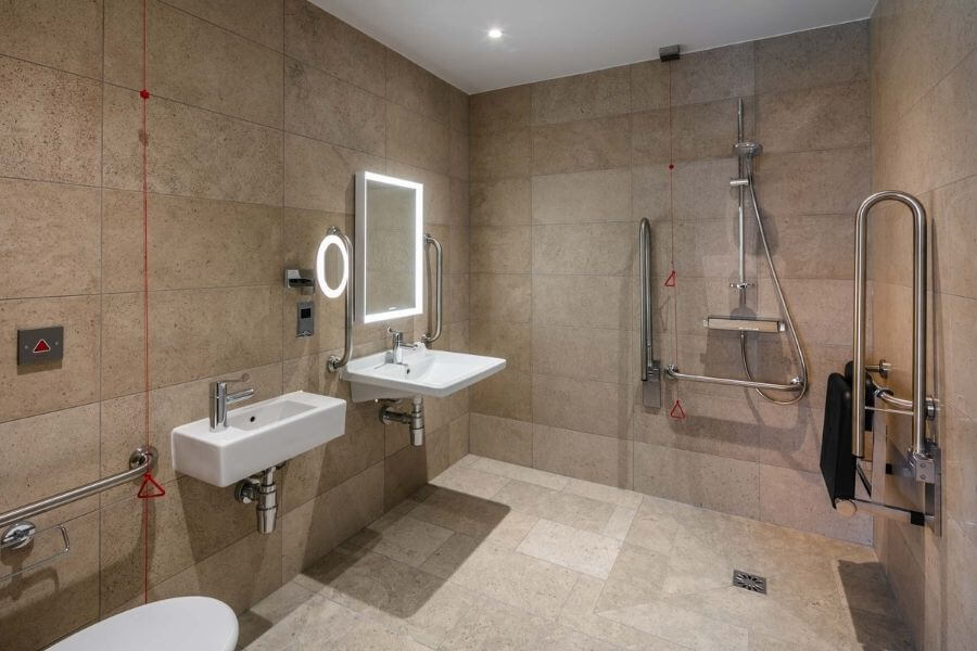 Twr y Felin Hotel Accessible Room 170 Bathroom