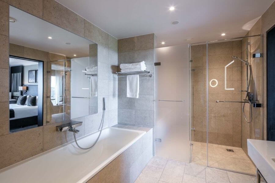 Twr y Felin Hotel Oriel Indulgent Bathroom