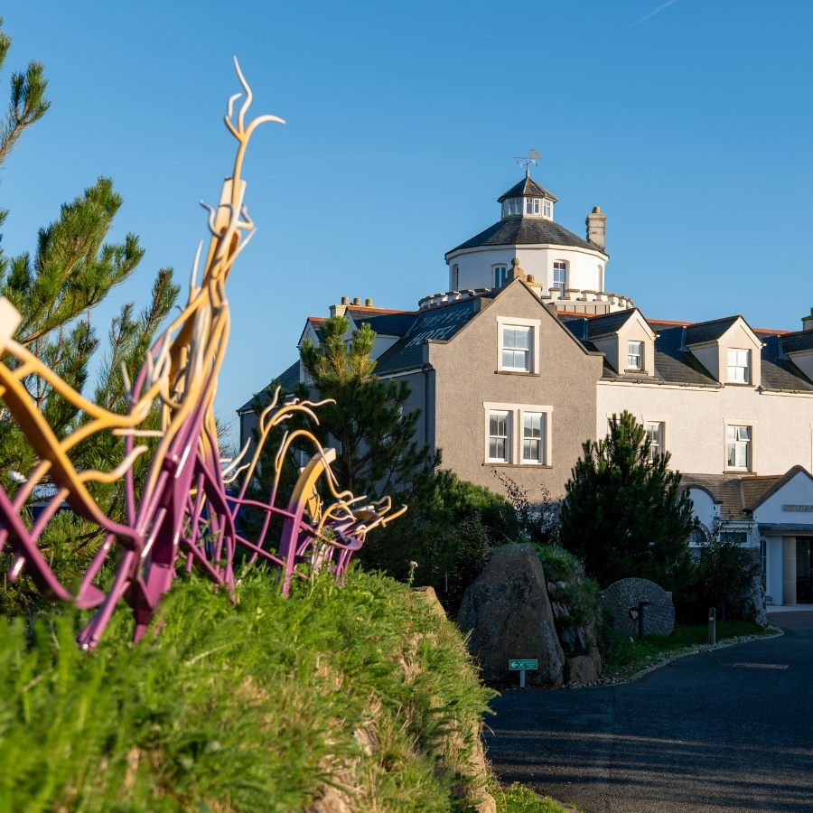 Twr y felin Hotel with Sculpture