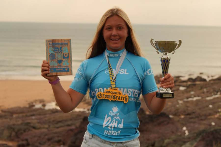 Josie Hawke | Surfer